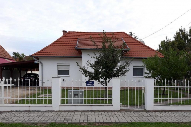 Edit Nyaraló Balatonmáriafürdő