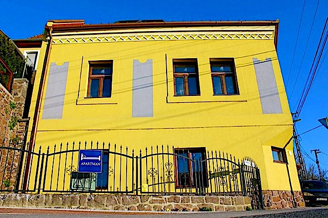 Vöröskő Apartman Alsóörs