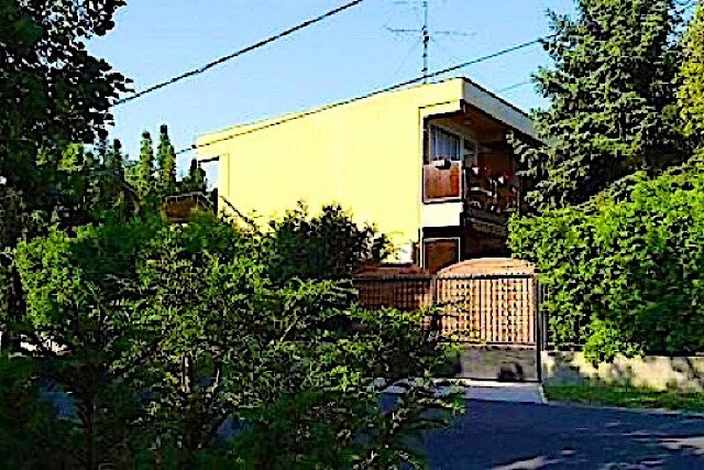Berzsenyi Utcai Apartmanház Siófok