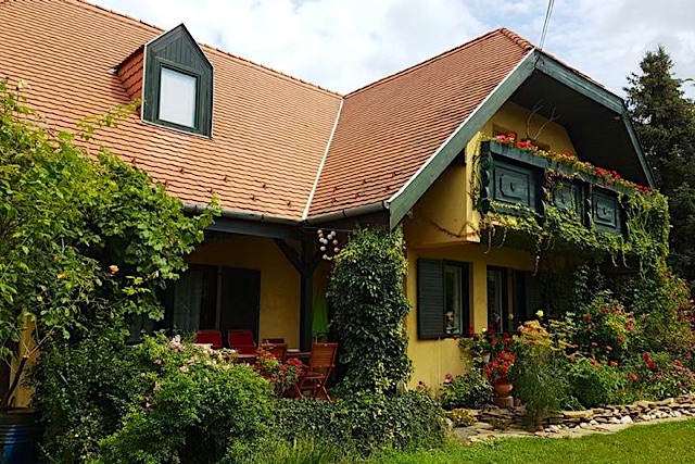 Trófea Apartman Gyenesdiás